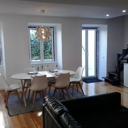 アパート Apartament With Private Pool リスボン